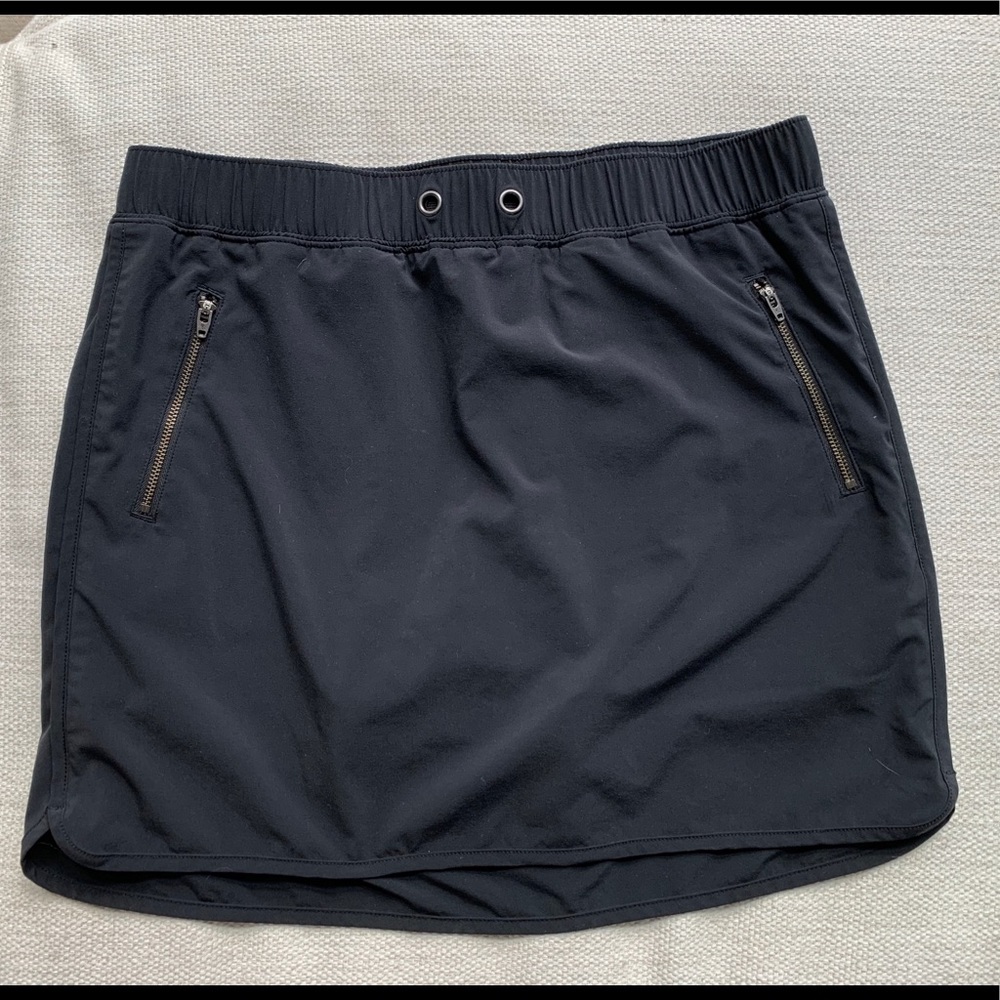Athleta Stretch In Skort- Black